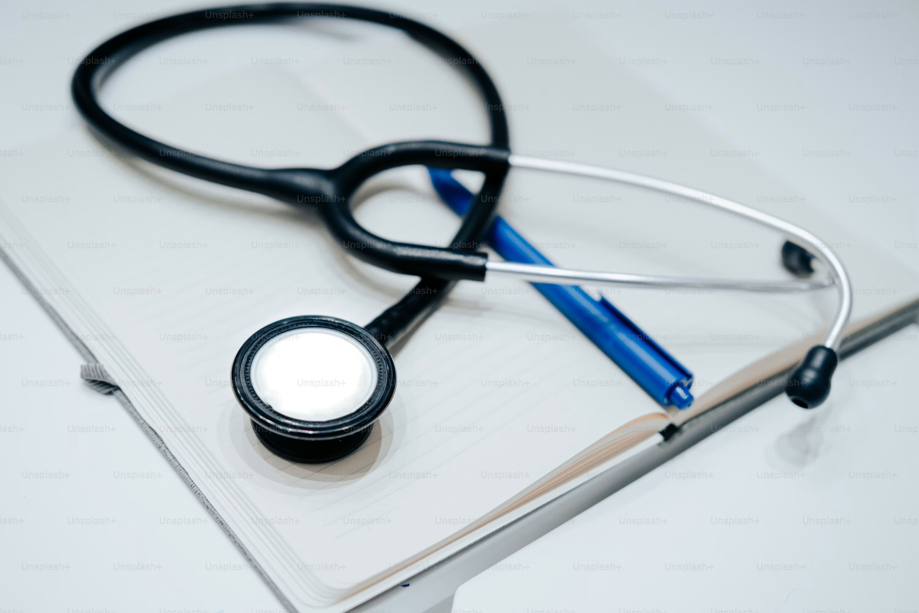 Winner of the JMR 2026 Award for Editorial Excellence: Dual-Loyalty: The Wicked Problem of Corporatization in Health Professions